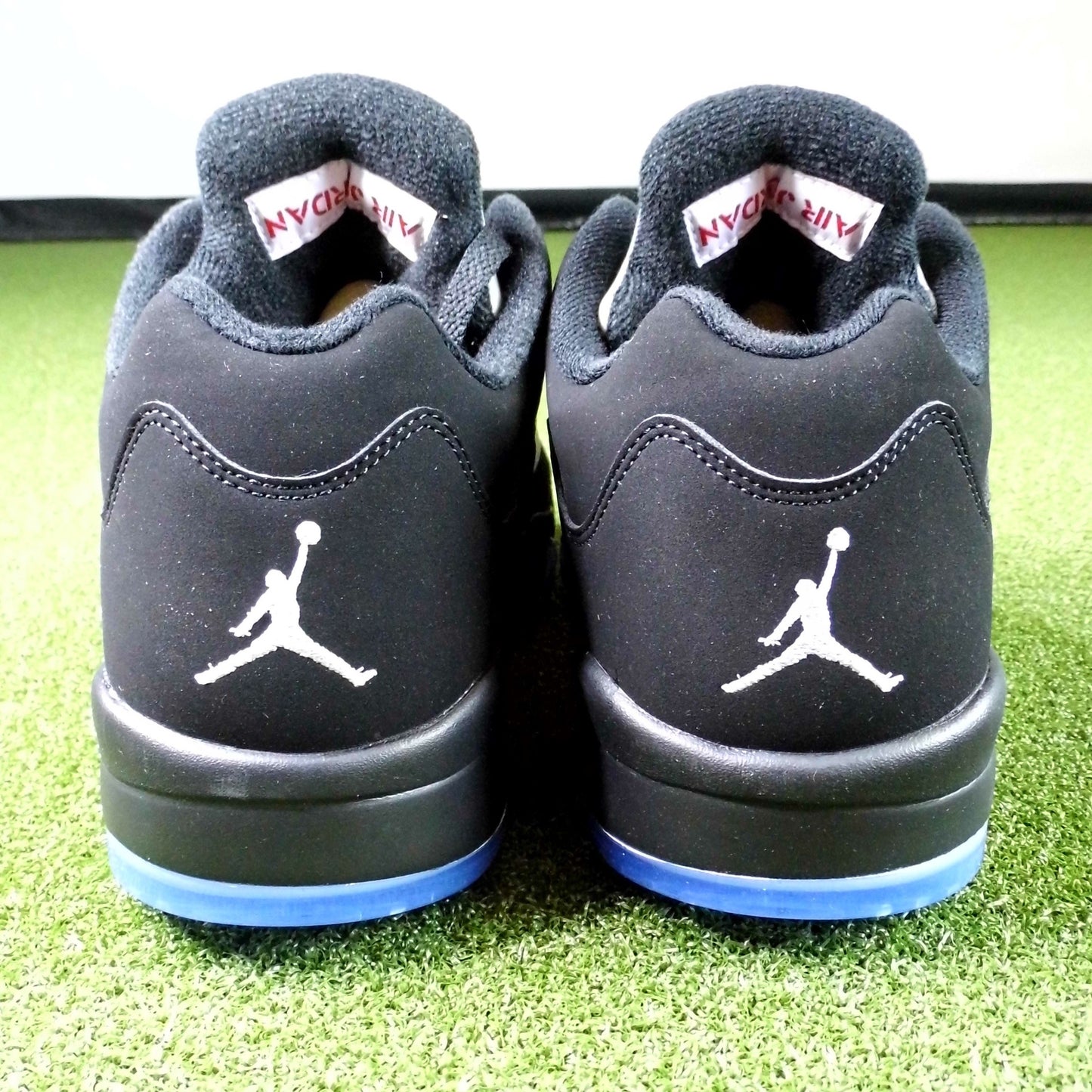 Jordan 5 Black Metallic - Sz 10.5