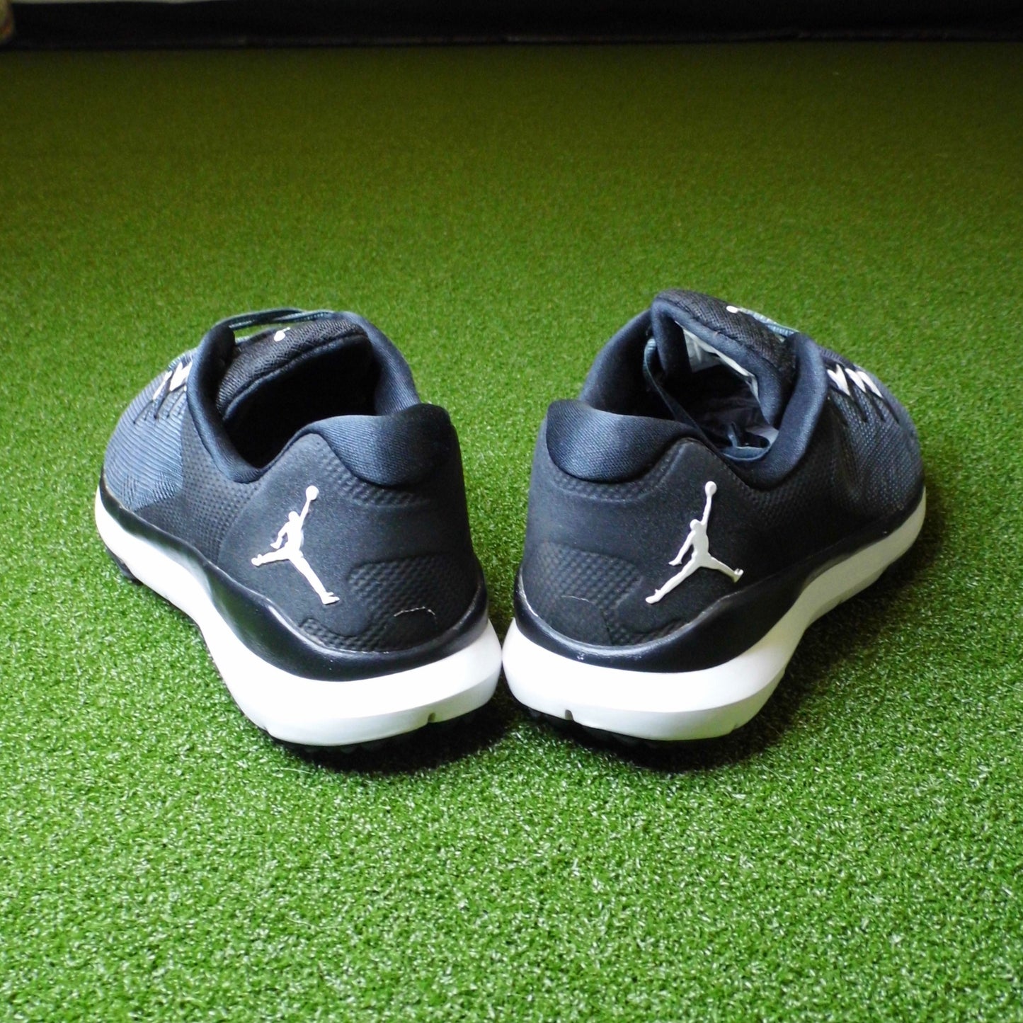 Jordan Runner Black - Sz 9.5