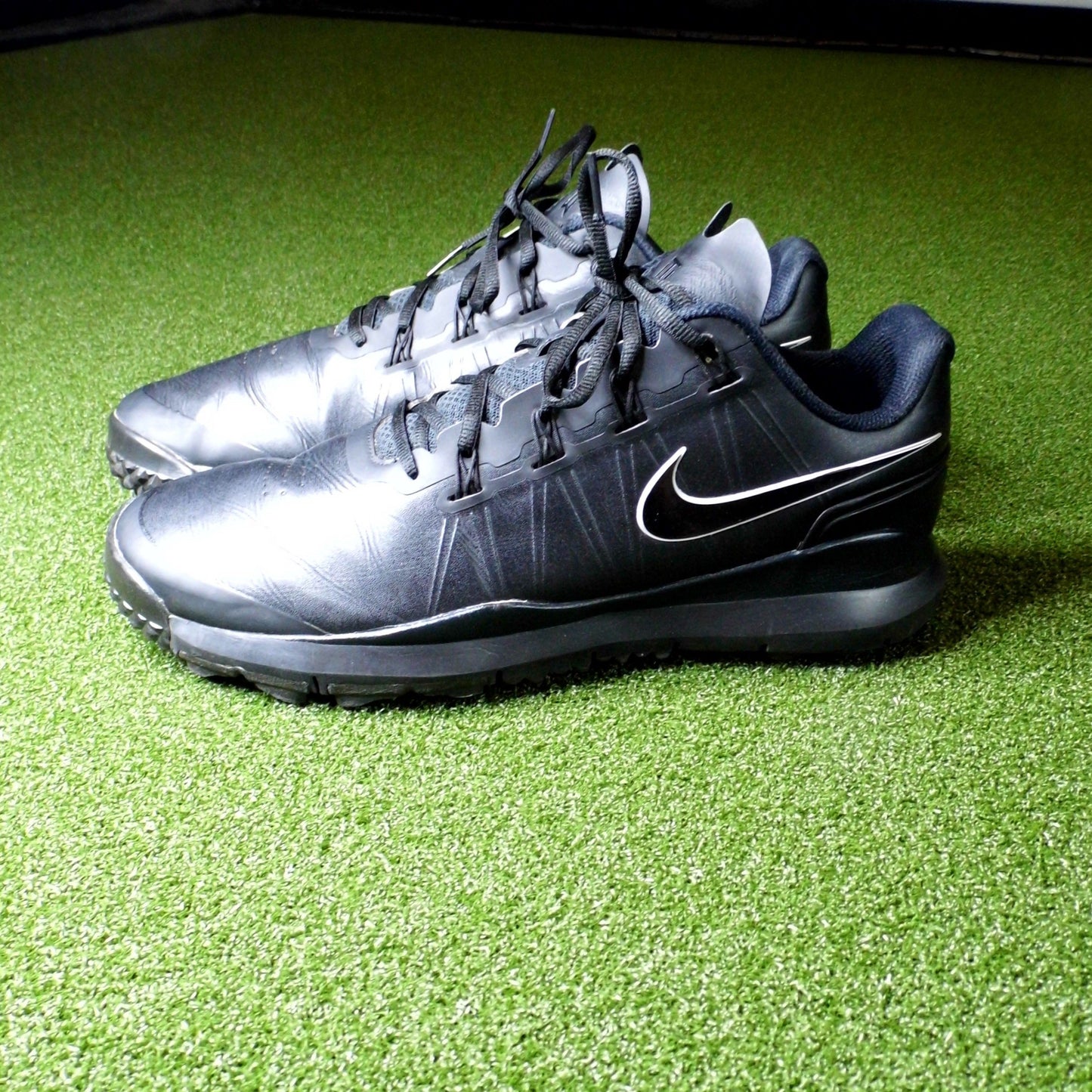 TW 14 Nike iD Black - Sz 14