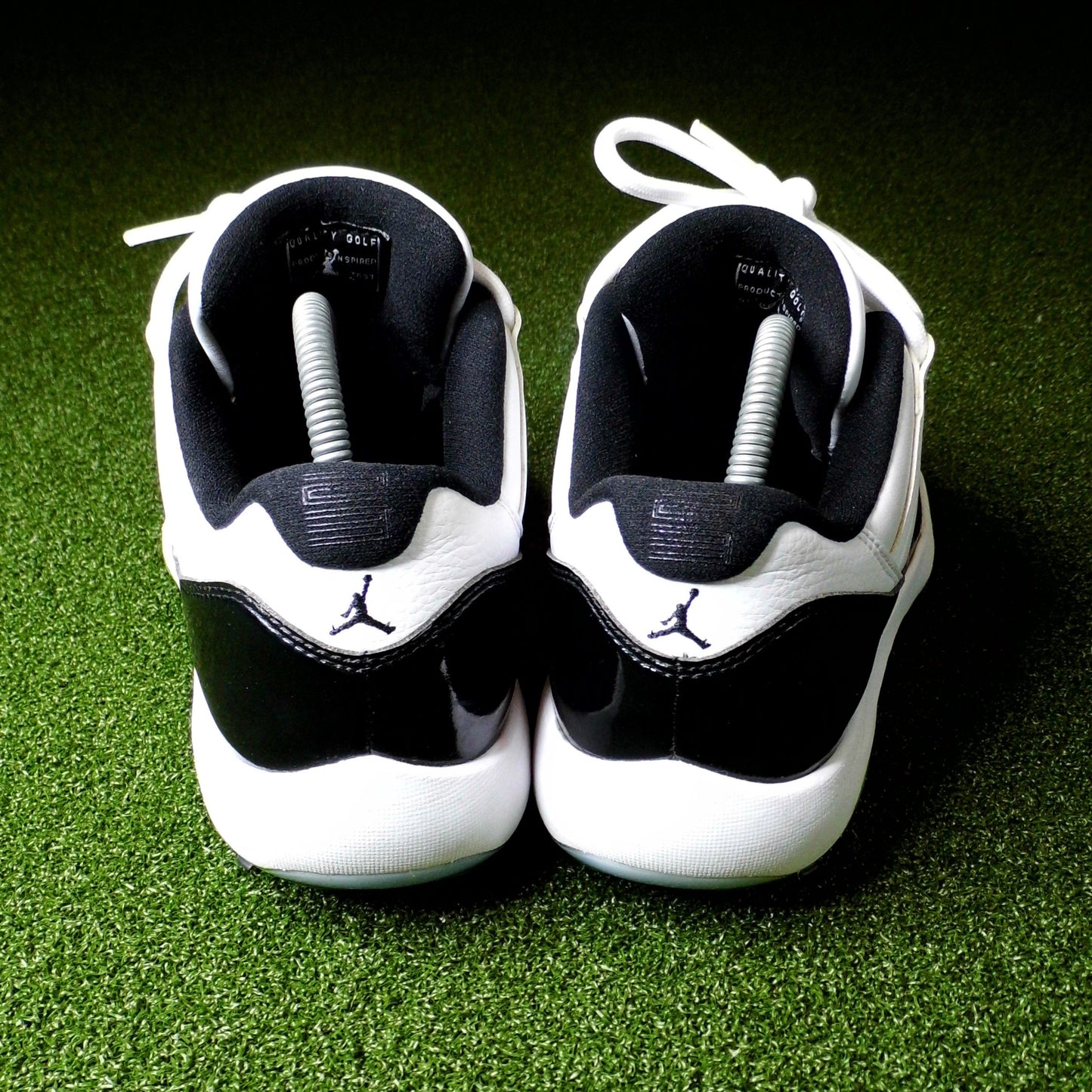 Jordan 11 Concord - Size 9.5