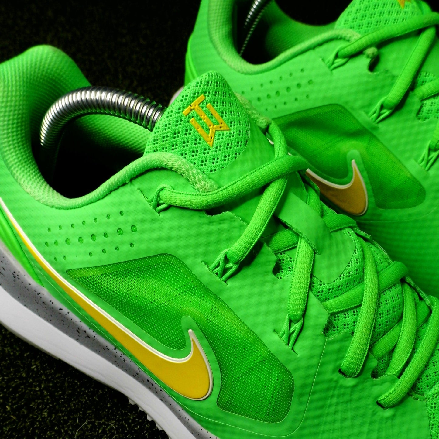 TW 14 Nike iD Green/Yellow - Sz 9.5