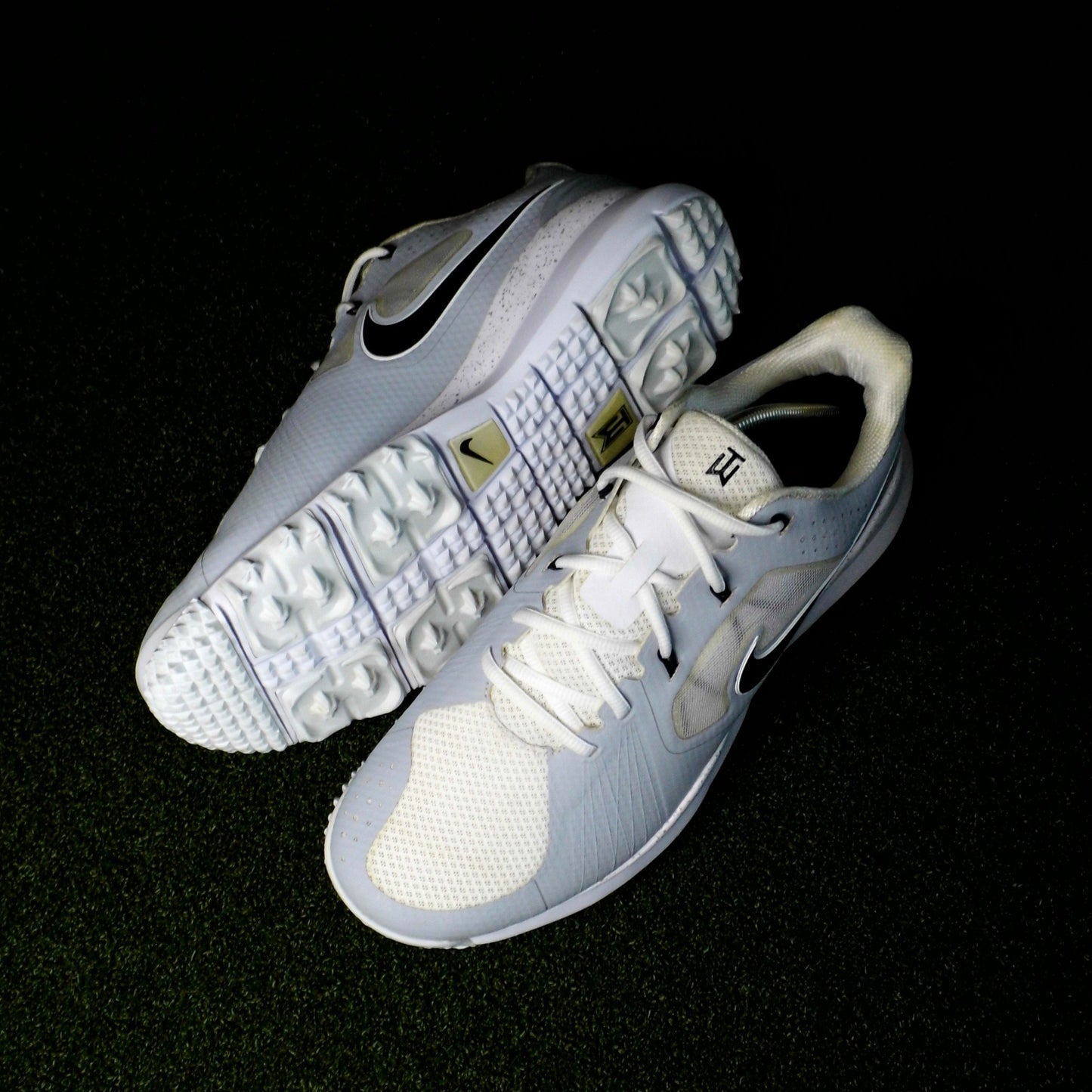 TW 14 Nike iD Grey/White - Sz 13