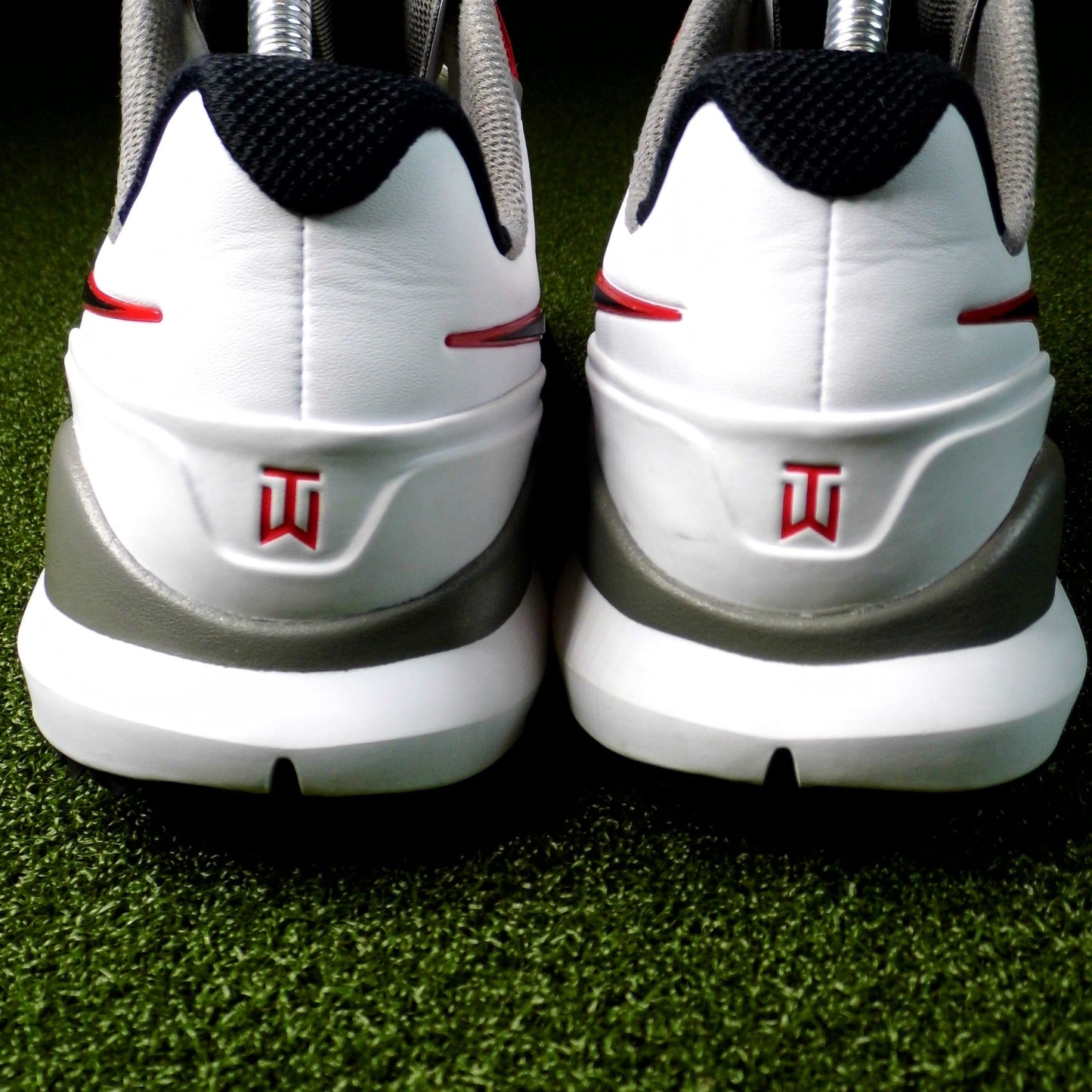 TW 14 White/Red/Black - Sz 9