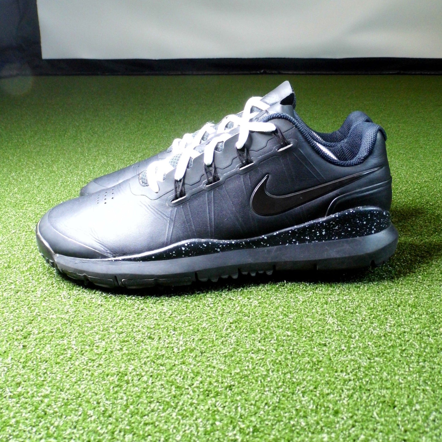 TW 14 Nike iD Black - Sz 11.5