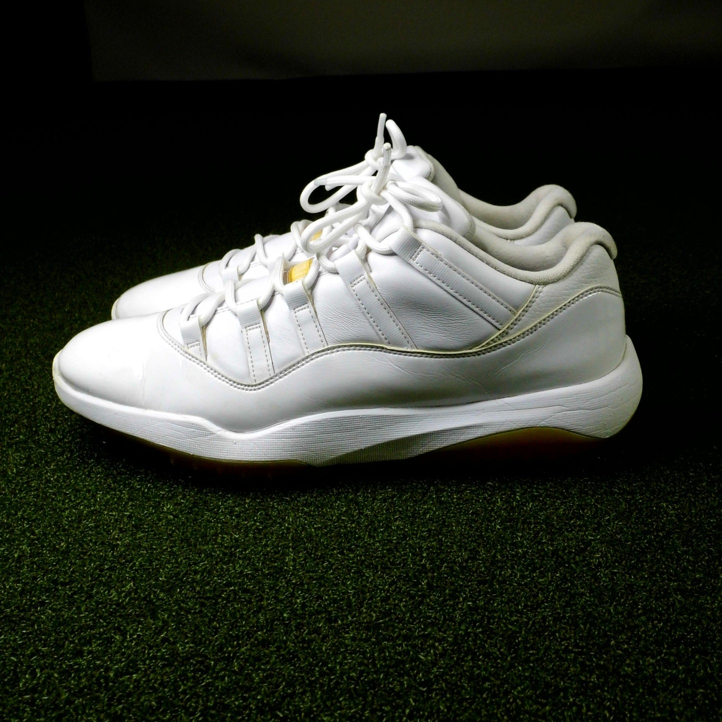 Jordan 11 White - Sz 13