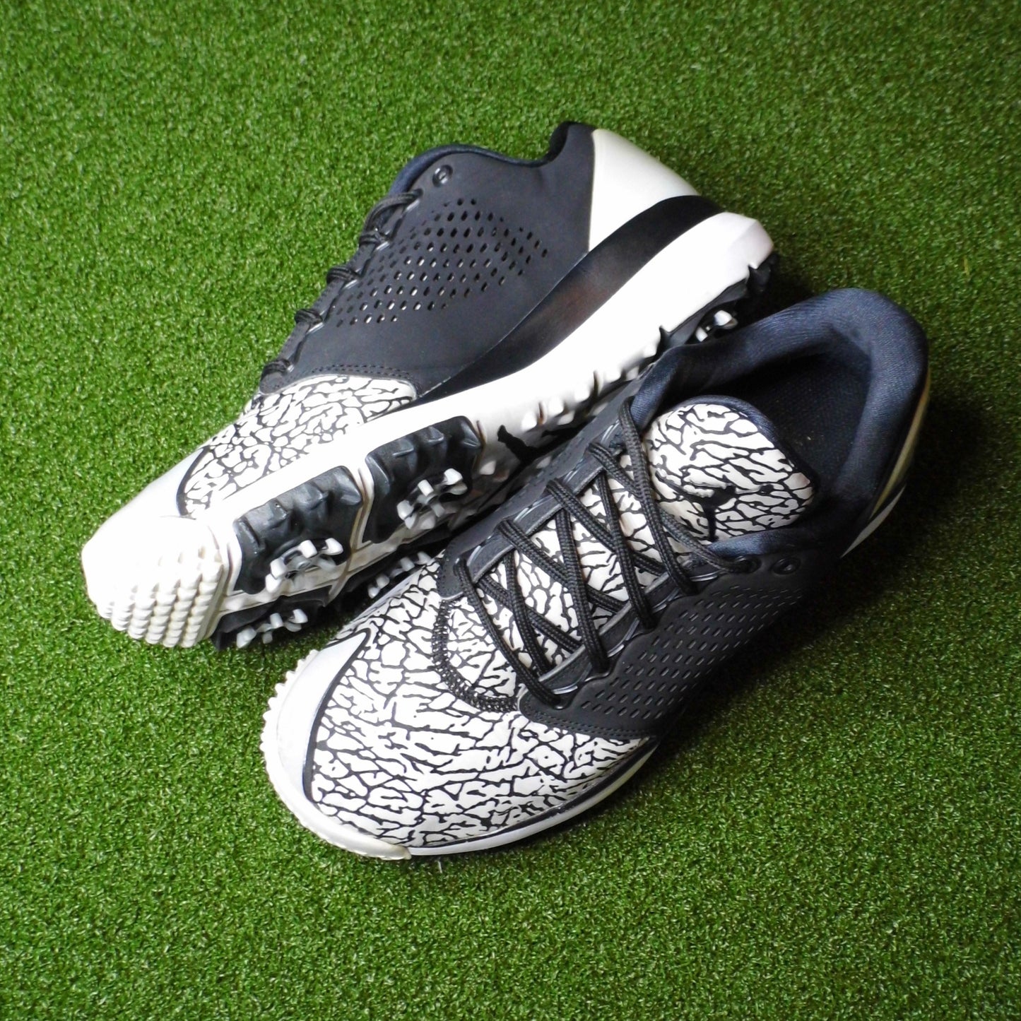 Jordan Trainer ST Oreo - Sz 10