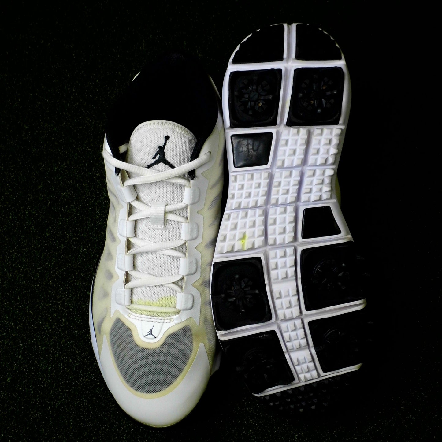 Jordan Dominate Pro White - Sz 10