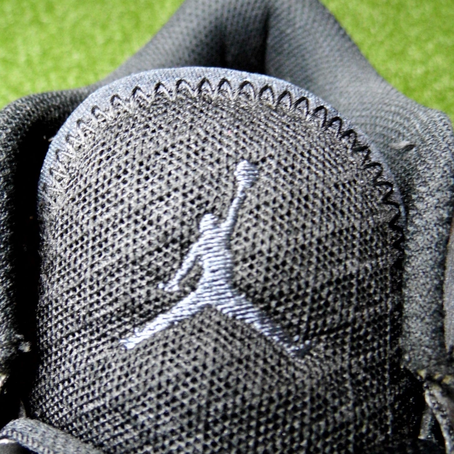 Jordan Dominate Pro Blackout - Sz 13